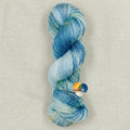 時間的顏色藏在線裡｜The Colors of Time Are Carried in the Yarn